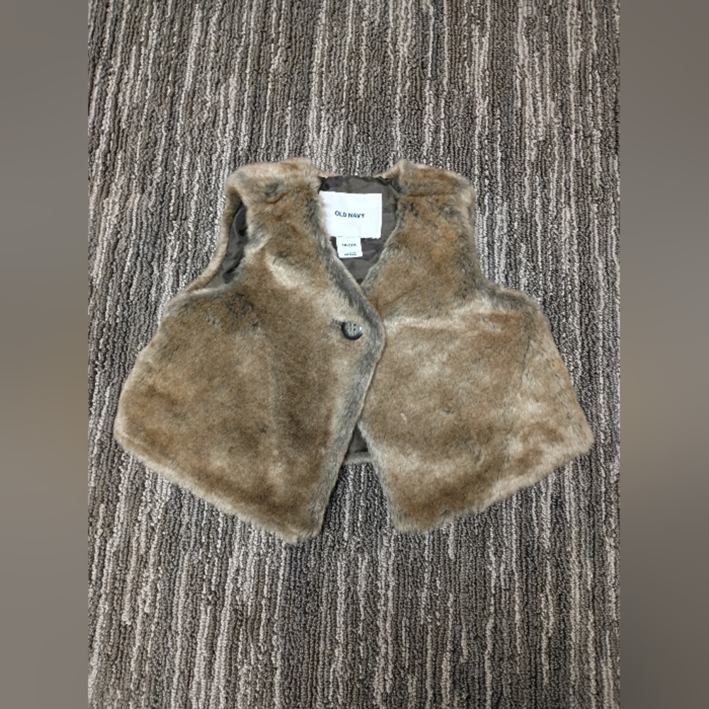 Old Navy Plush Brown Faux Vest Size 18-24 Months